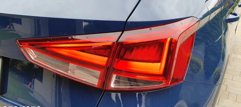 Seat Arona cena 63999 przebieg: 61000, rok produkcji 2018 z Rzepin małe 466